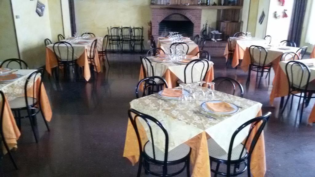 Hotel Cristallo Assergi Buitenkant foto