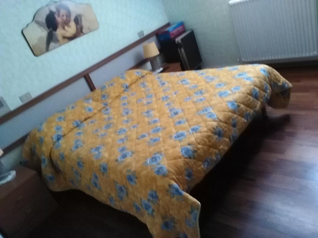 Hotel Cristallo Assergi Kamer foto