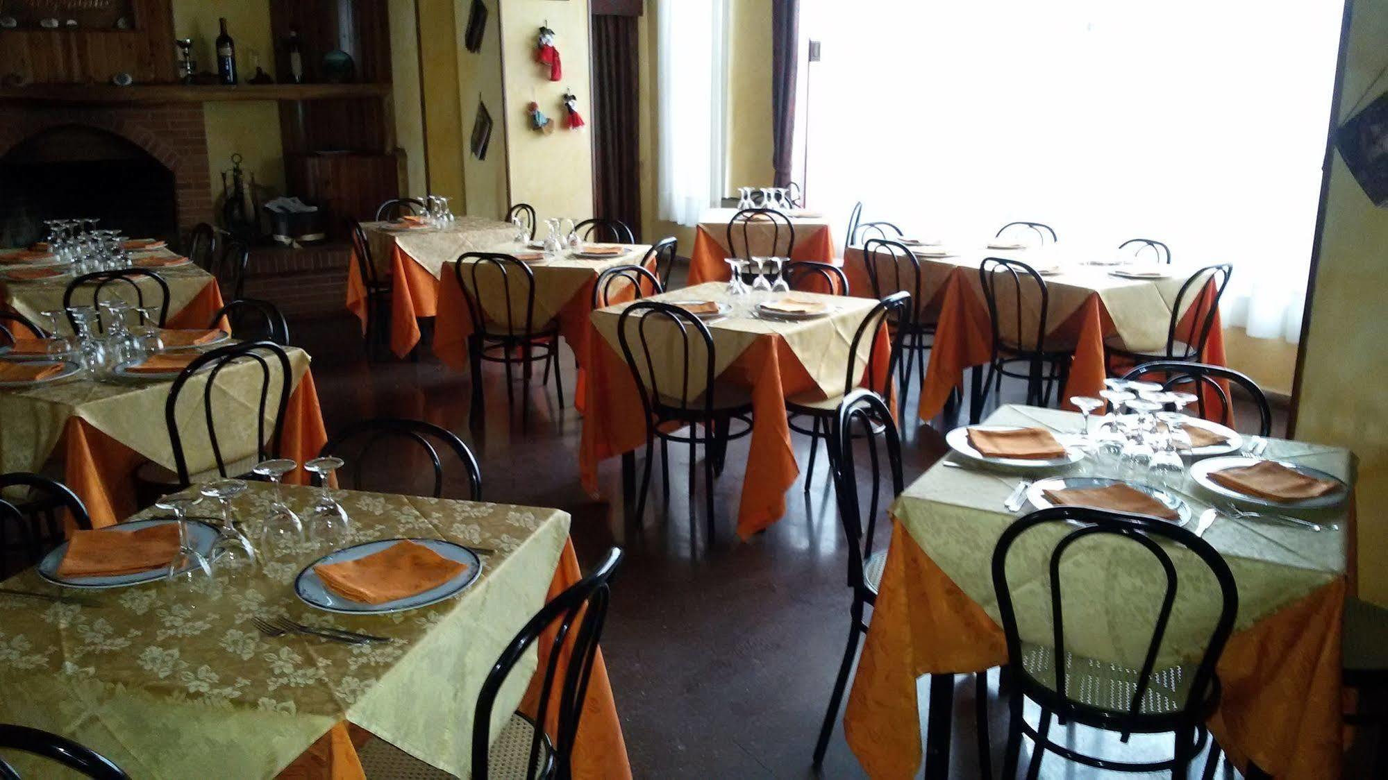 Hotel Cristallo Assergi Buitenkant foto