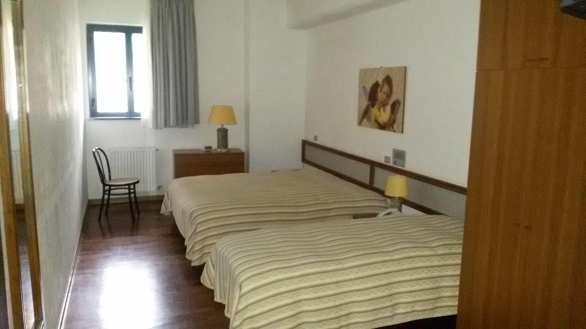 Hotel Cristallo Assergi Buitenkant foto